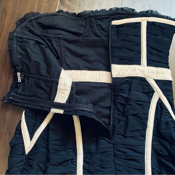 ASOS Vintage Black & Ivory Ruche Bodycon Strapless Cocktail/Wedding Guest Dress - Picture 9 of 10